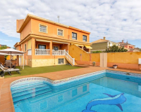 Venta - Semi - Adosada Villa  - Torrevieja - Nueva Torrevieja - Aguas Nuevas